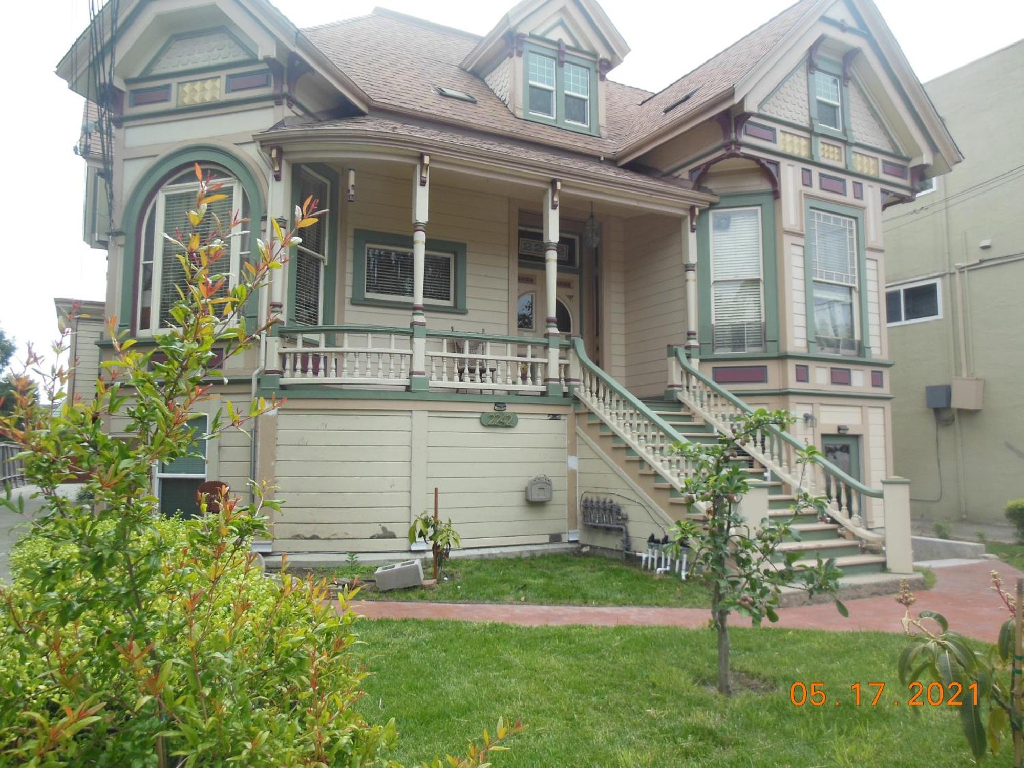 Alameda 3Br Unique Victorian Penthouse With Deck And Outdoor Furniture, Ac, 3 Blocks To Beach & Shopping Center & 2 Free Parking Spaces Экстерьер фото